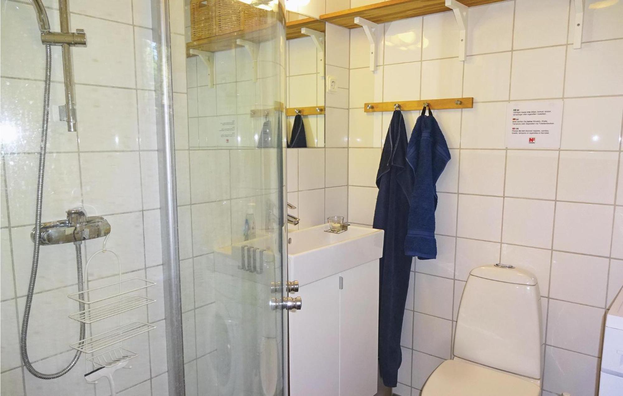 Stunning Home In Yngsjoe With Wifi Eksteriør billede