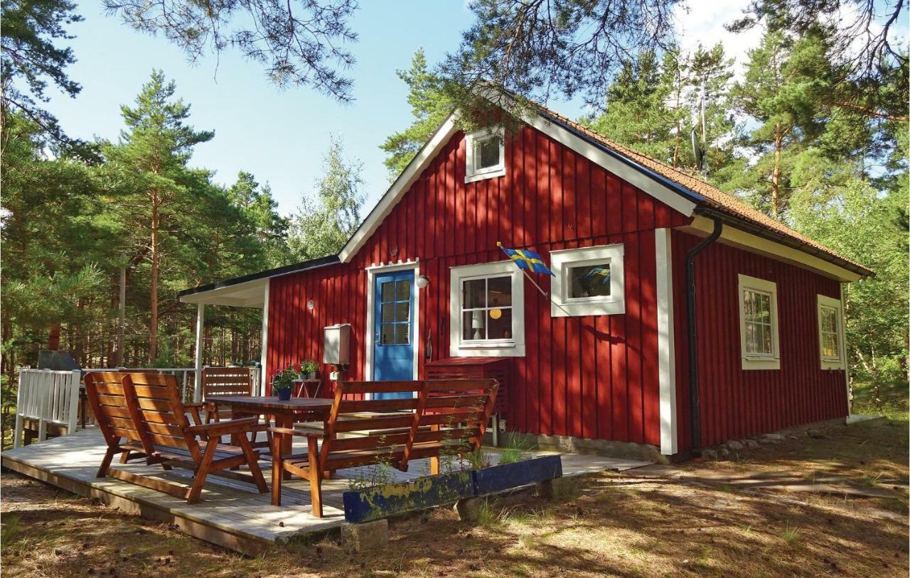 Stunning Home In Yngsjoe With Wifi Eksteriør billede