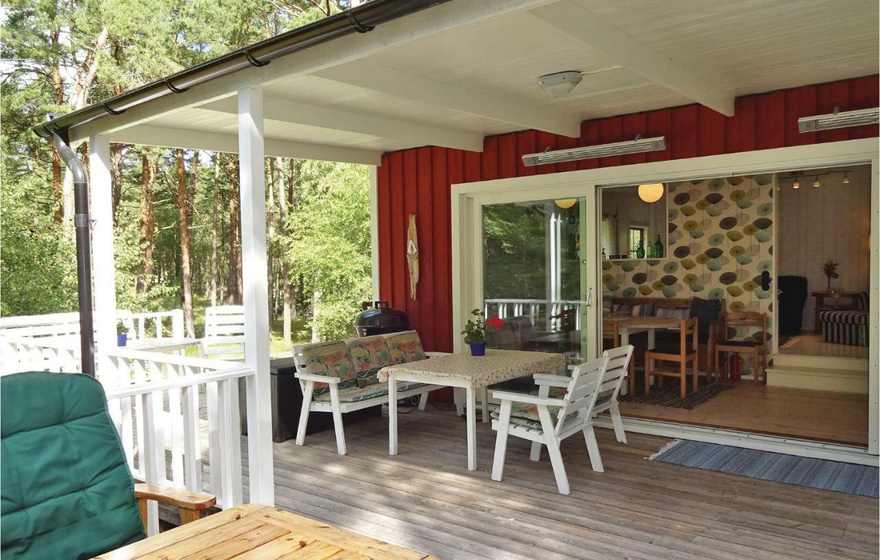 Stunning Home In Yngsjoe With Wifi Eksteriør billede