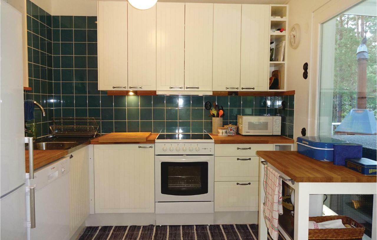 Stunning Home In Yngsjoe With Wifi Eksteriør billede